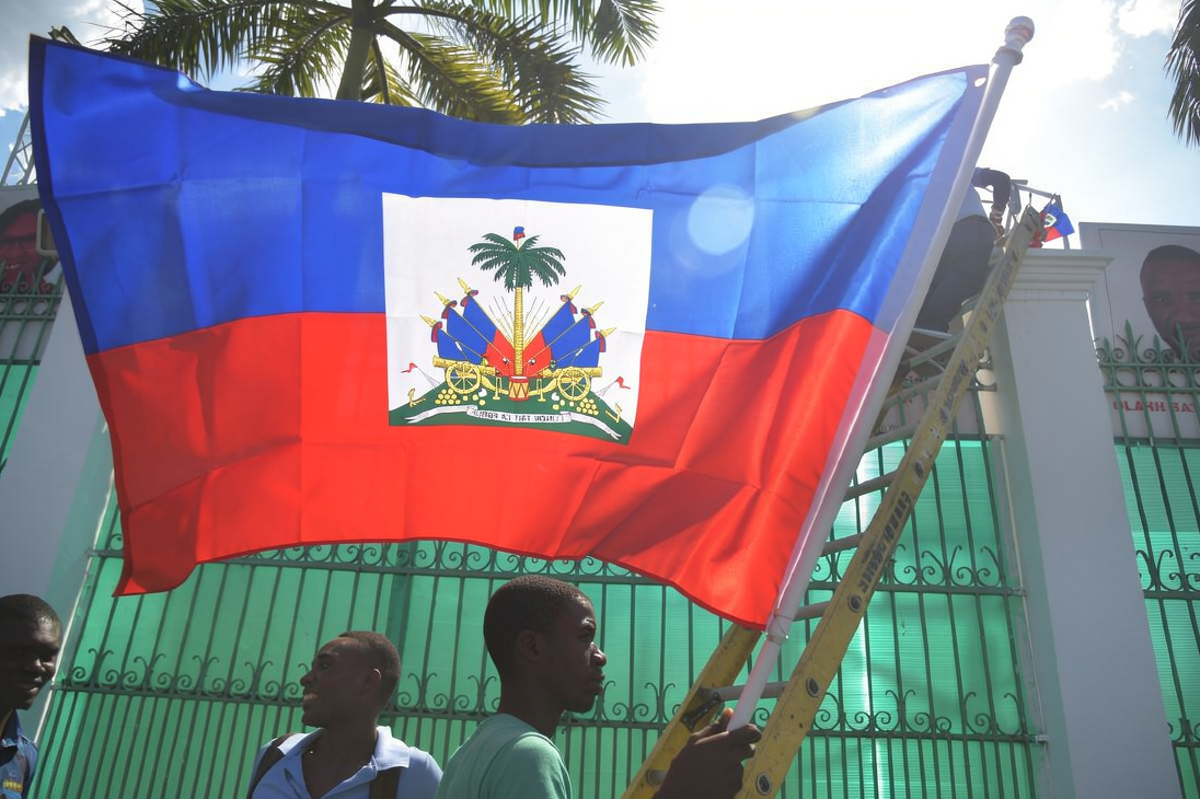 L’Université, gardienne du drapeau : science, souveraineté et reconstruction nationale en Haïti